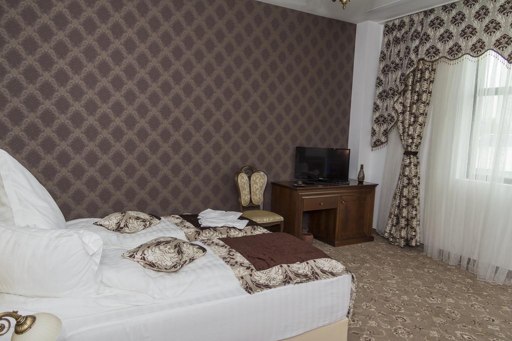 فندق Pik Elegance بلوييست الغرفة الصورة