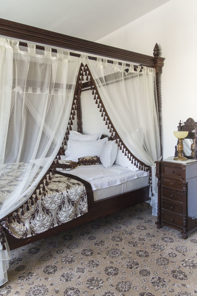 فندق Pik Elegance بلوييست المظهر الخارجي الصورة